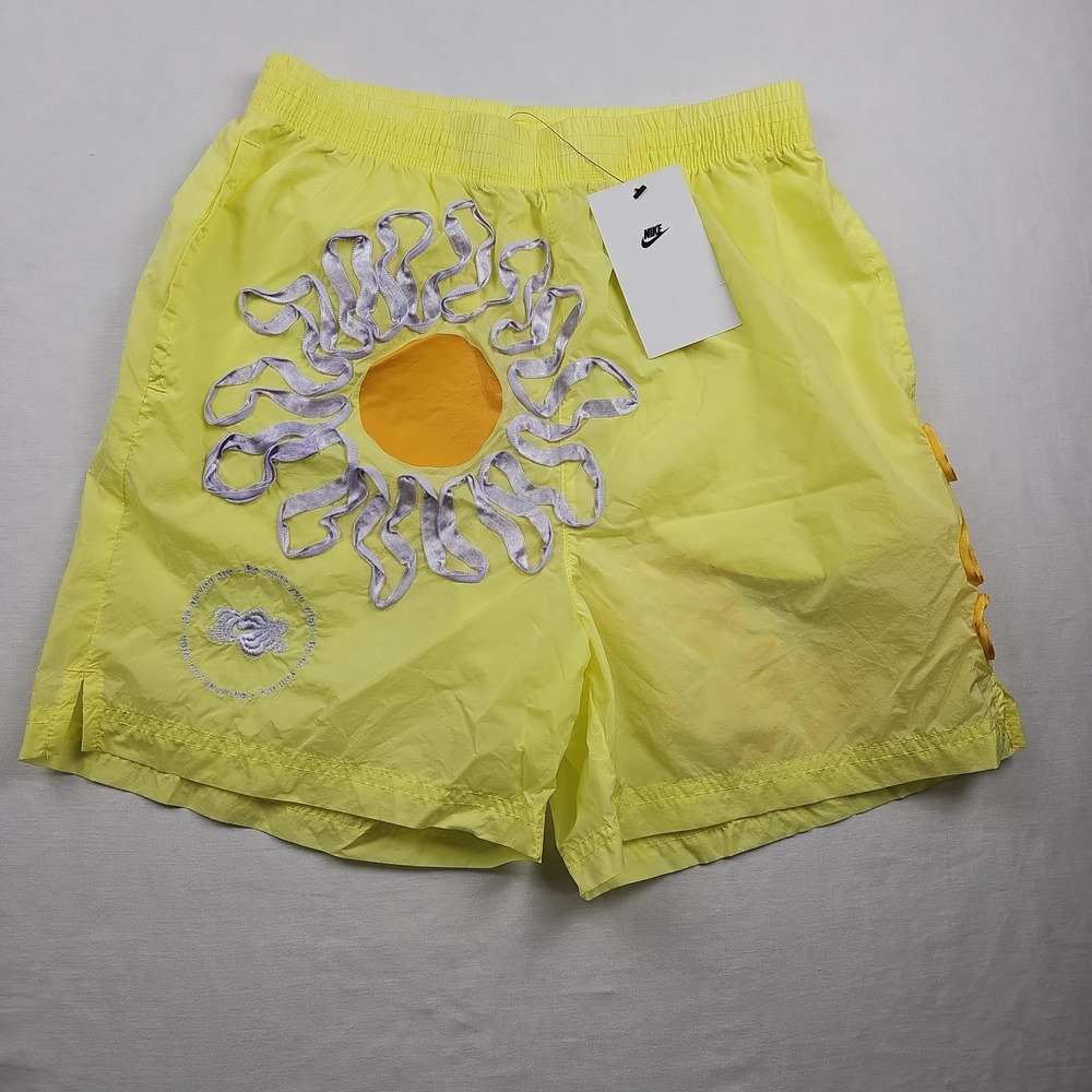 Nike Sportswear Project Uphoria‎ Yellow Daisy Women's NWT Woven Shorts XS